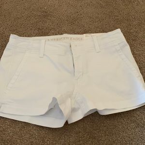 White American eagle shorts size 2 never been worn.